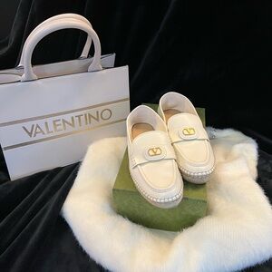 Valentino Kids Cream Moccasins